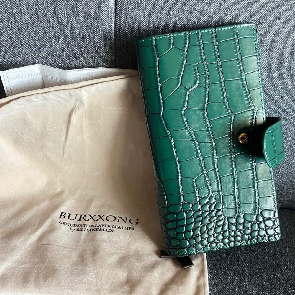 BURXXONG Brown and Green Croc Leather weeks Cover/Wallet